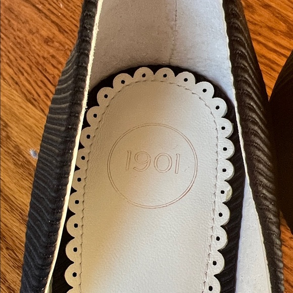 1901 Black Kitten Heel Women's Shoes - Picture 2 of 8